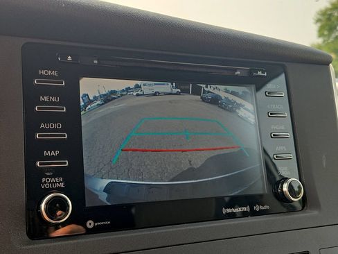Used 2020 Toyota Sienna LE FWD image 21