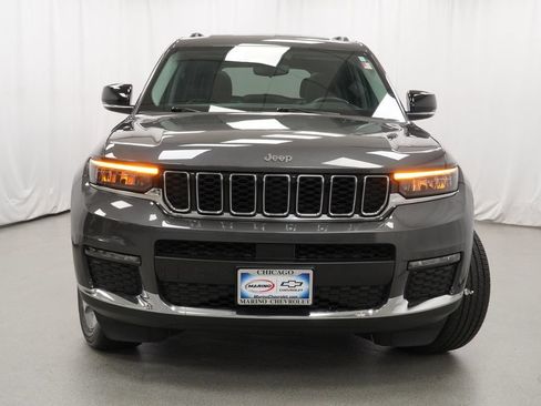 Used 2022 Jeep Grand Cherokee L Limited AWD/4WD image 38