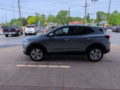 Used 2024 Buick Encore GX Preferred AWD/4WD image 4