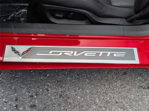 Used 2019 Chevrolet Corvette Stingray Convertible w/ 1LT image 17