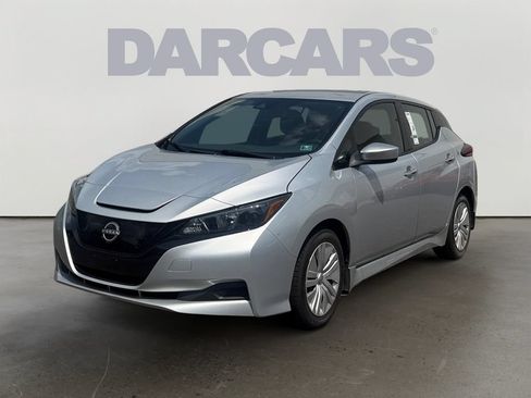 Used 2023 Nissan Leaf S FWD image 3