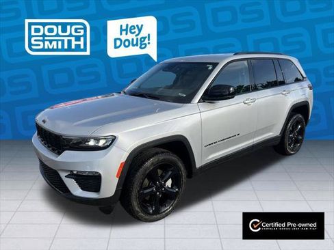 Certified 2023 Jeep Grand Cherokee Limited w/ Black Appearance Package AWD/4WD image 1