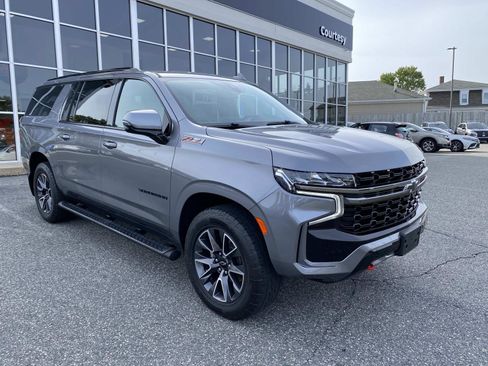 Used 2021 Chevrolet Suburban Z71 w/ Luxury Package image 9