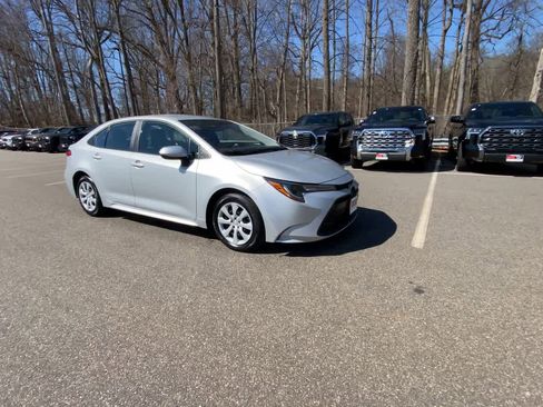 Used 2024 Toyota Corolla LE image 8