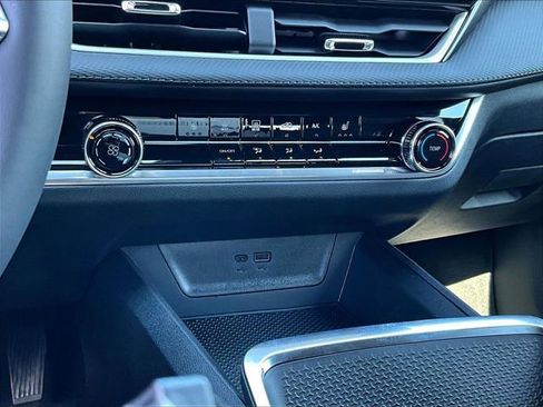 New 2026 Chevrolet Equinox LT image 21