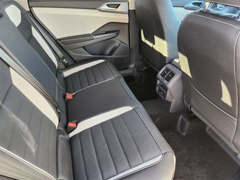 New 2025 Volkswagen Taos SEL image 22