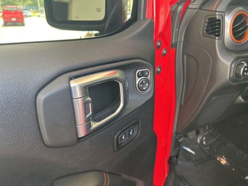 Certified 2022 Jeep Gladiator Mojave w/ Trailer Tow Package image 39