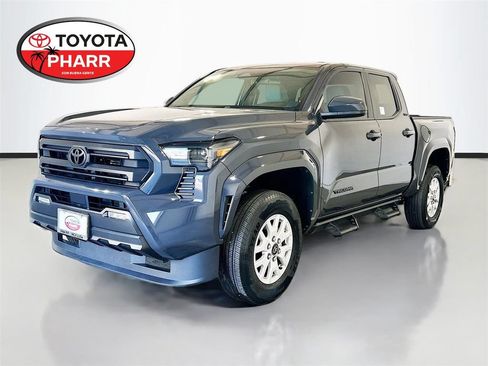 Used 2025 Toyota Tacoma SR5 AWD/4WD image 1