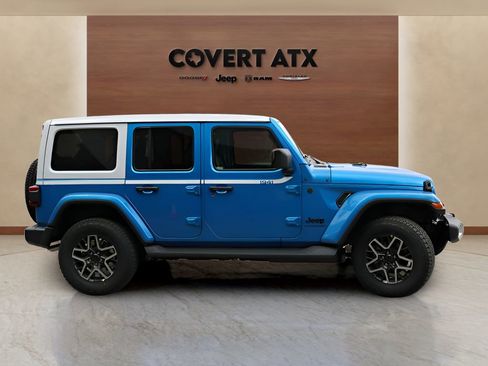 New 2026 Jeep Wrangler Unlimited Sahara AWD/4WD image 6