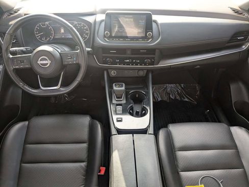 Used 2023 Nissan Rogue SV w/ SV Premium B Package FWD image 16