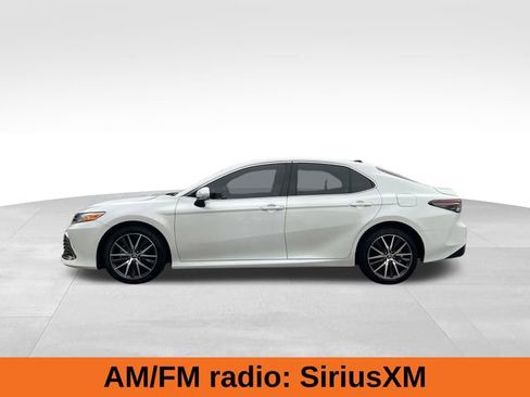Used 2024 Toyota Camry XLE image 2