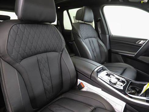 New 2026 BMW X5 xDrive40i w/ Executive Package image 31