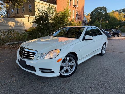Used 2012 Mercedes-Benz E 350 4MATIC Sedan image 1