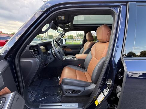 Used 2025 Lexus GX 550 AWD/4WD image 10
