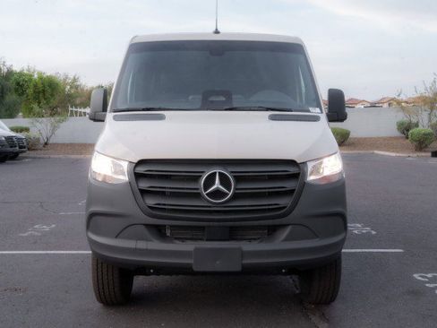 Used 2025 Mercedes-Benz Sprinter 2500 image 2