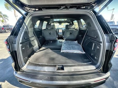 New 2026 GMC Acadia AT4 w/ LPO, Floor Liner Package image 27