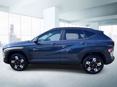 Used 2024 Hyundai Kona SEL AWD/4WD image 2