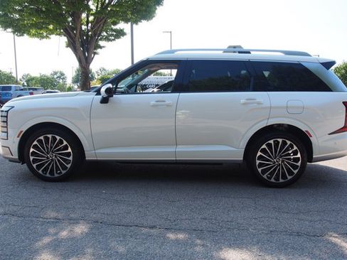 Used 2026 Hyundai Palisade Calligraphy AWD/4WD image 4
