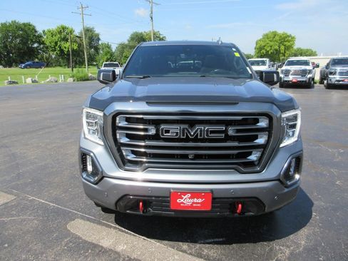 Used 2021 GMC Sierra 1500 AT4 w/ AT4 Value Package AWD/4WD image 14
