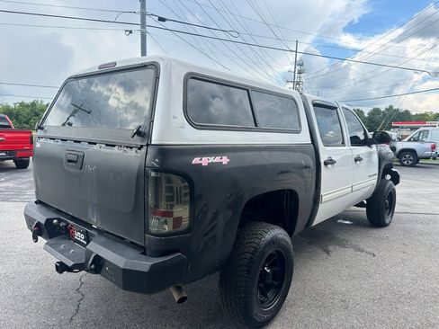Used 2010 Chevrolet Silverado 1500 LT AWD/4WD image 6