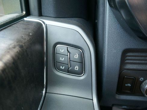 New 2026 Ford F550 4x4 Crew Cab image 17