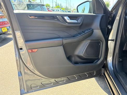 Used 2025 Ford Escape ST-Line AWD/4WD image 28