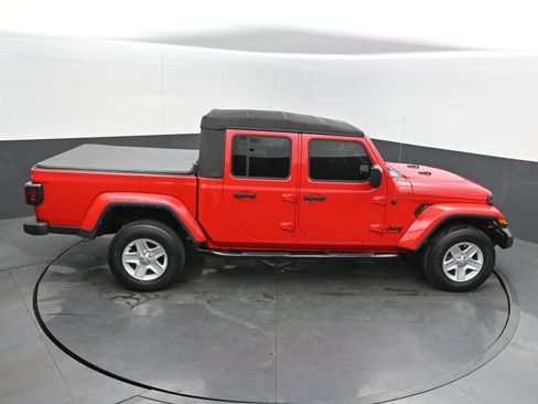 Used 2022 Jeep Gladiator Sport image 35