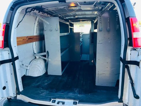 Used 2013 Chevrolet Express 2500 image 13