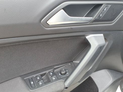 Used 2019 Volkswagen Tiguan S w/ Driver Assistance Package AWD/4WD image 12