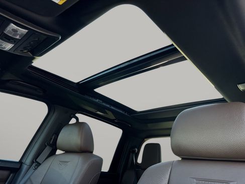 Used 2023 Nissan Titan Platinum Reserve w/ Moonroof Package image 20