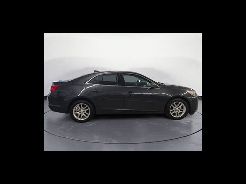 Used 2016 Chevrolet Malibu LT w/ Power Convenience Package FWD image 7