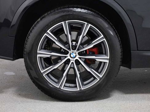 Used 2024 BMW X5 xDrive40i w/ M Sport Package image 36