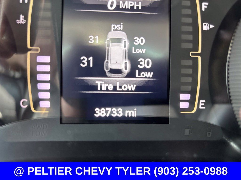 Used 2021 Jeep Cherokee Latitude Plus FWD image 23