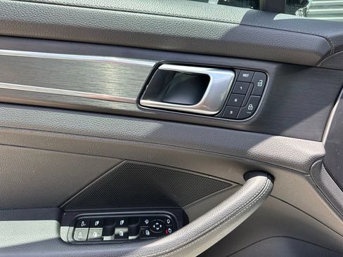 Certified 2023 Porsche Panamera RWD image 17