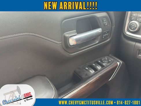 Used 2021 GMC Sierra 1500 SLT w/ SLT Premium Package AWD/4WD image 19