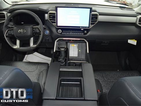 Used 2024 Toyota Tundra Limited image 27