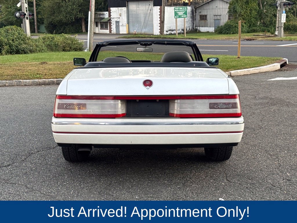 Used 1989 Cadillac Allante FWD image 6