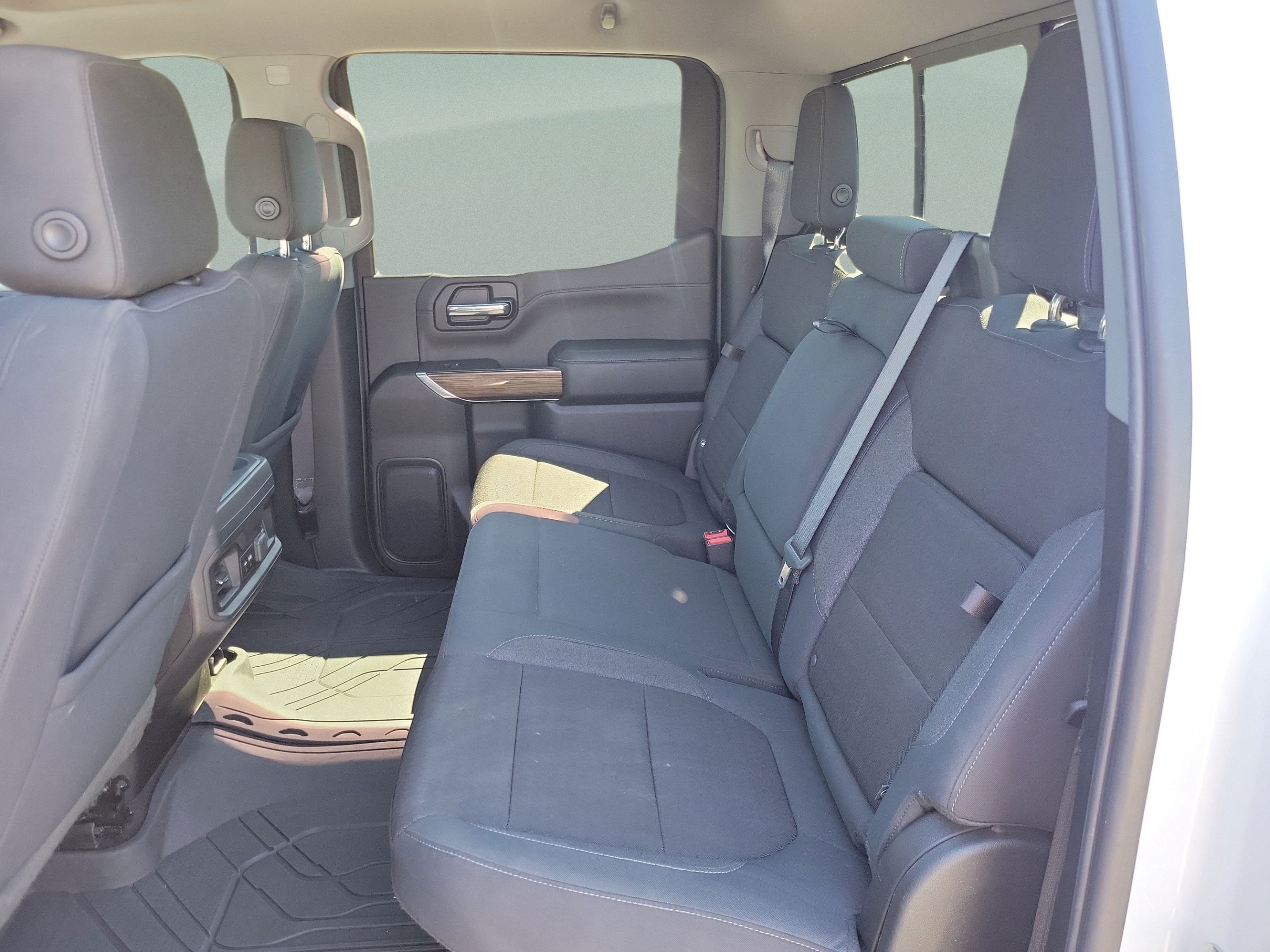 Used 2019 Chevrolet Silverado 1500 RST AWD/4WD image 15