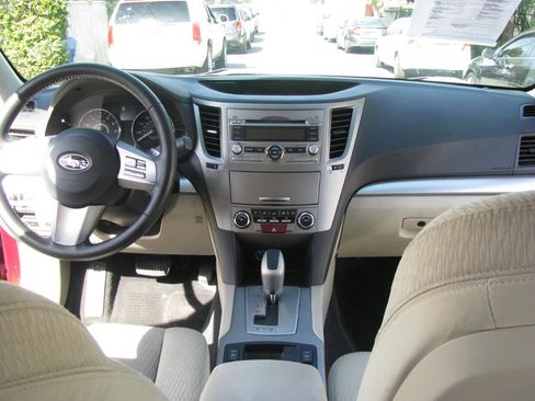 Used 2011 Subaru Outback 2.5i Premium w/ All-Weather Pkg image 16