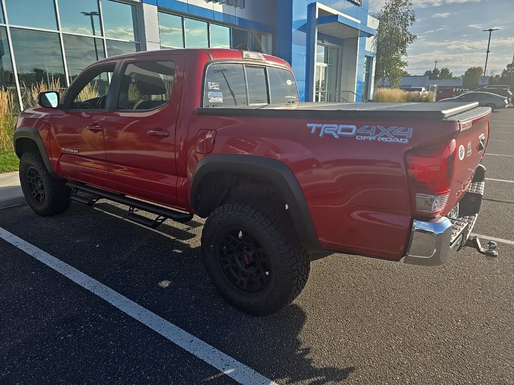 Used 2016 Toyota Tacoma TRD Off-Road w/ Towing Package AWD/4WD image 2