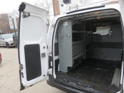 Used 2020 Nissan NV200 S image 13