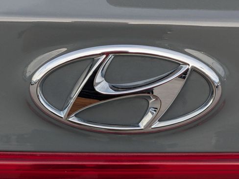 Used 2022 Hyundai Santa Fe Limited w/ Cargo Package image 14