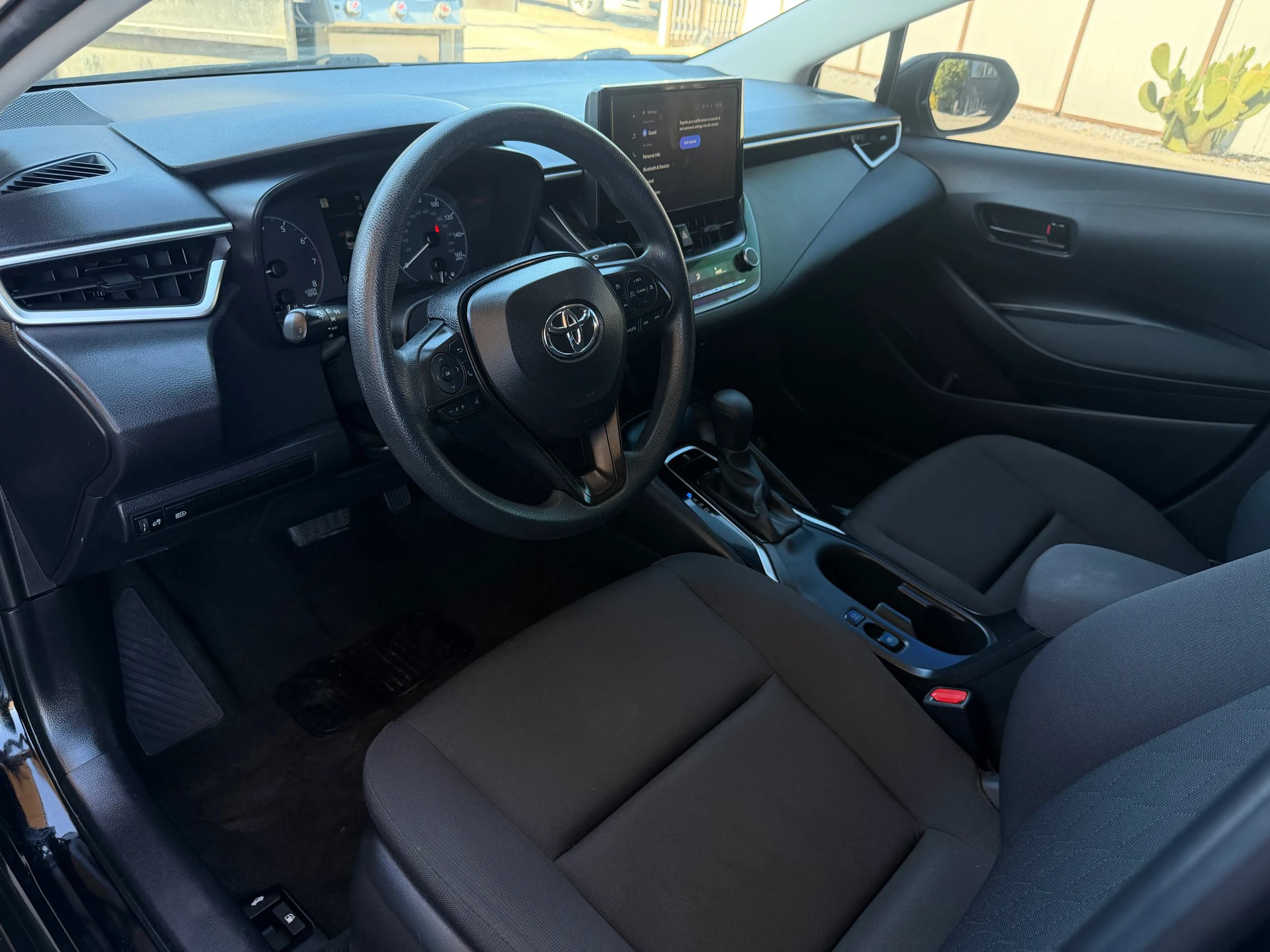 Used 2024 Toyota Corolla LE FWD image 8