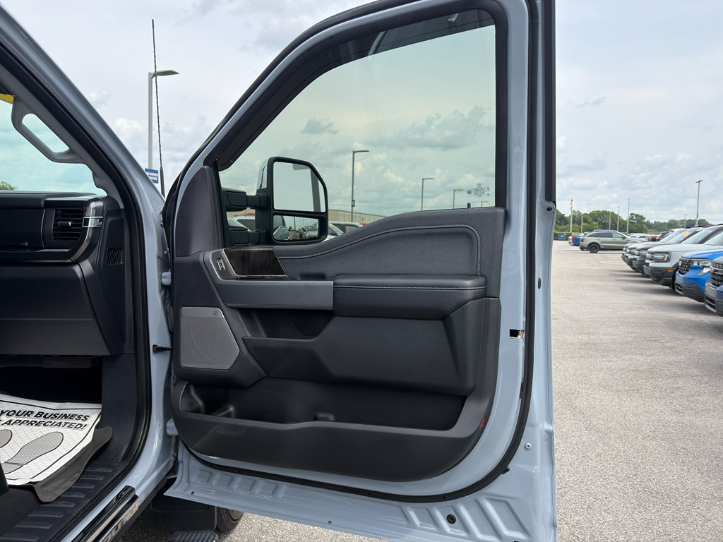 Used 2024 Ford F350 Lariat w/ Lariat Ultimate Package AWD/4WD image 20