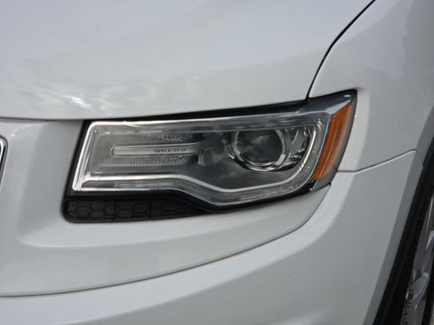 Used 2016 Jeep Grand Cherokee Limited w/ Luxury Group II RWD image 29