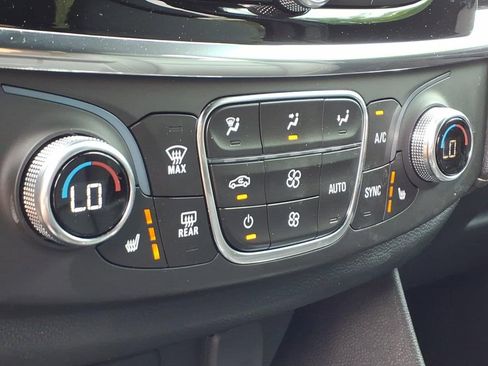 Certified 2023 Chevrolet Traverse LT AWD/4WD image 6