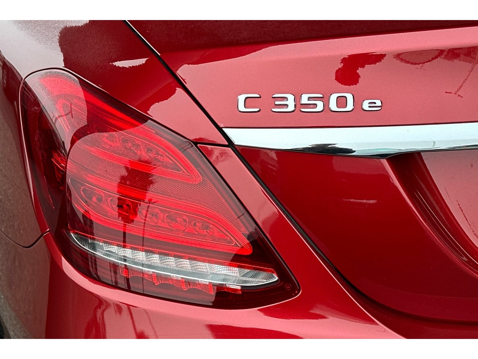 Used 2018 Mercedes-Benz C 350e Sedan image 7