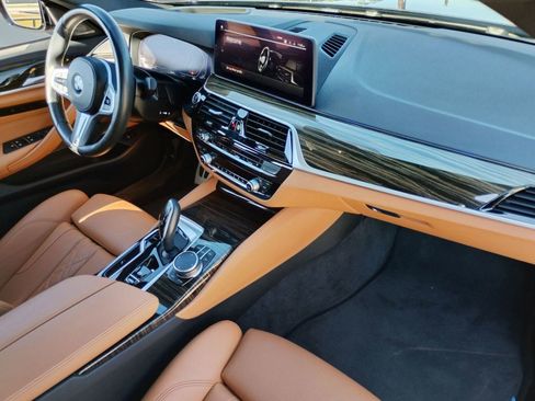 Used 2023 BMW 530i w/ M Sport Package image 26