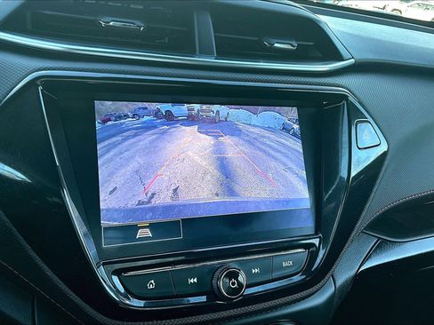 Used 2023 Chevrolet TrailBlazer RS w/ Sun and Liftgate Package image 9