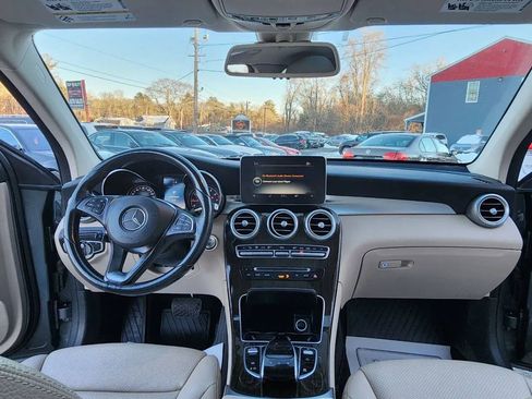 Used 2016 Mercedes-Benz GLC 300 4MATIC image 17